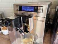 Кавоварка Delonghi PrimaDonna XS Deluxe (ETAM 36.365.M)