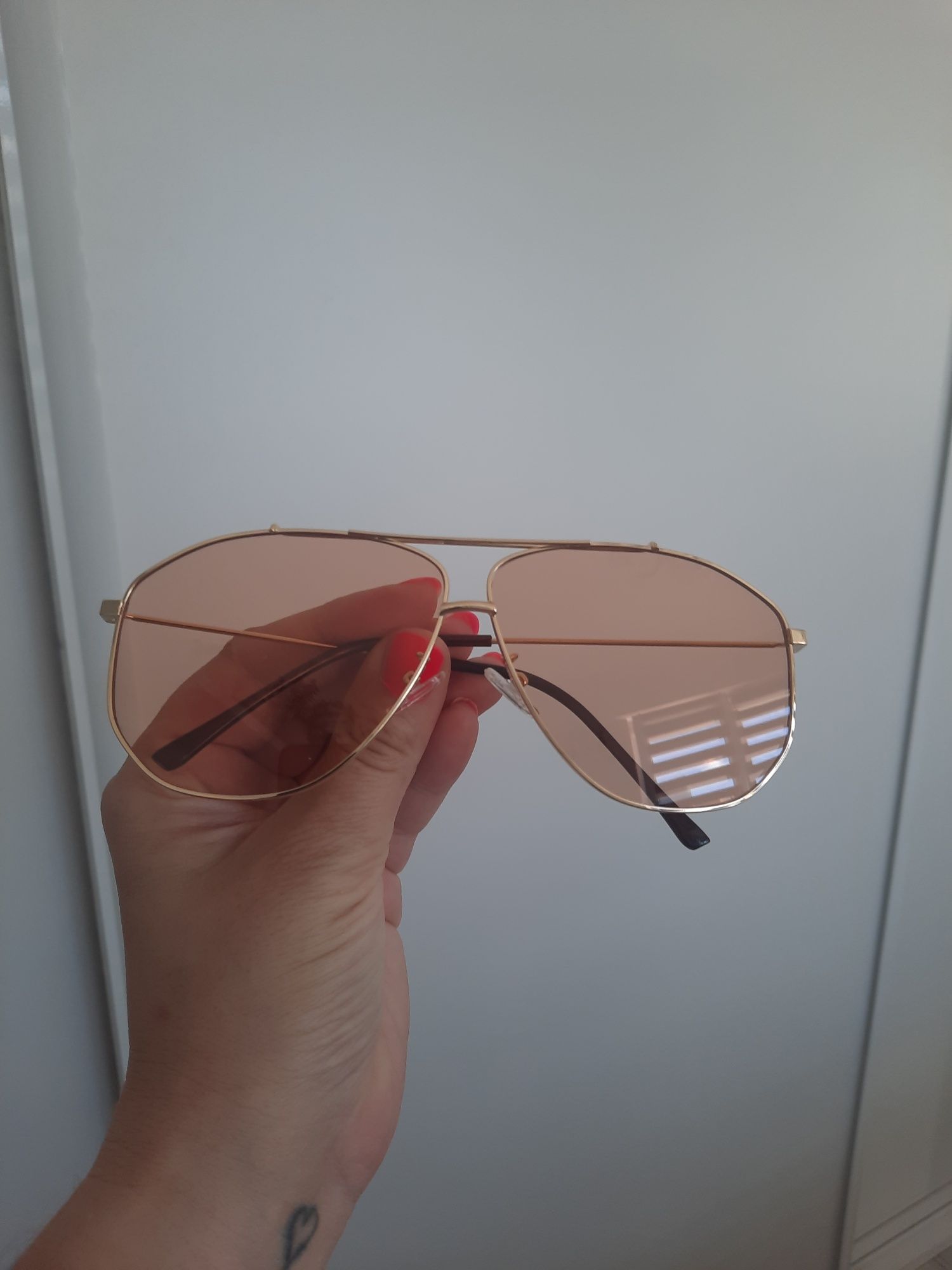 Eleganckie okulary przeciwsłoneczne