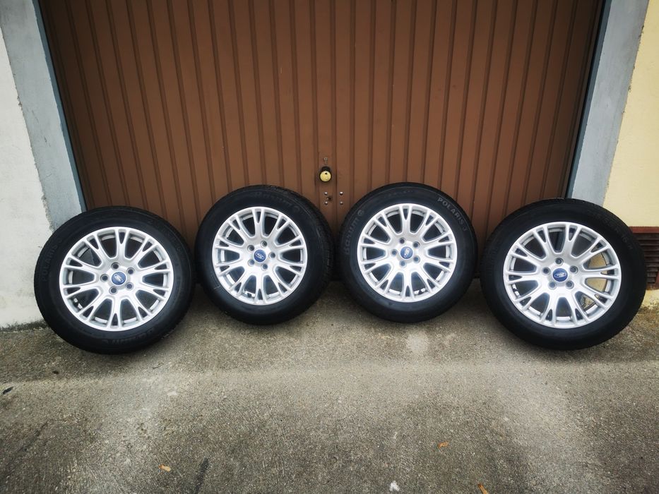 Komplet kół 5x108 z oponami zimowymi 215/55/16