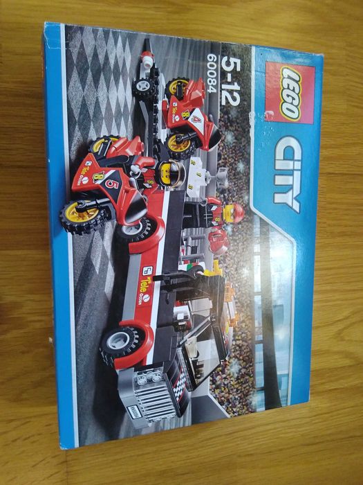Lego city 60084 com caixa e instruções