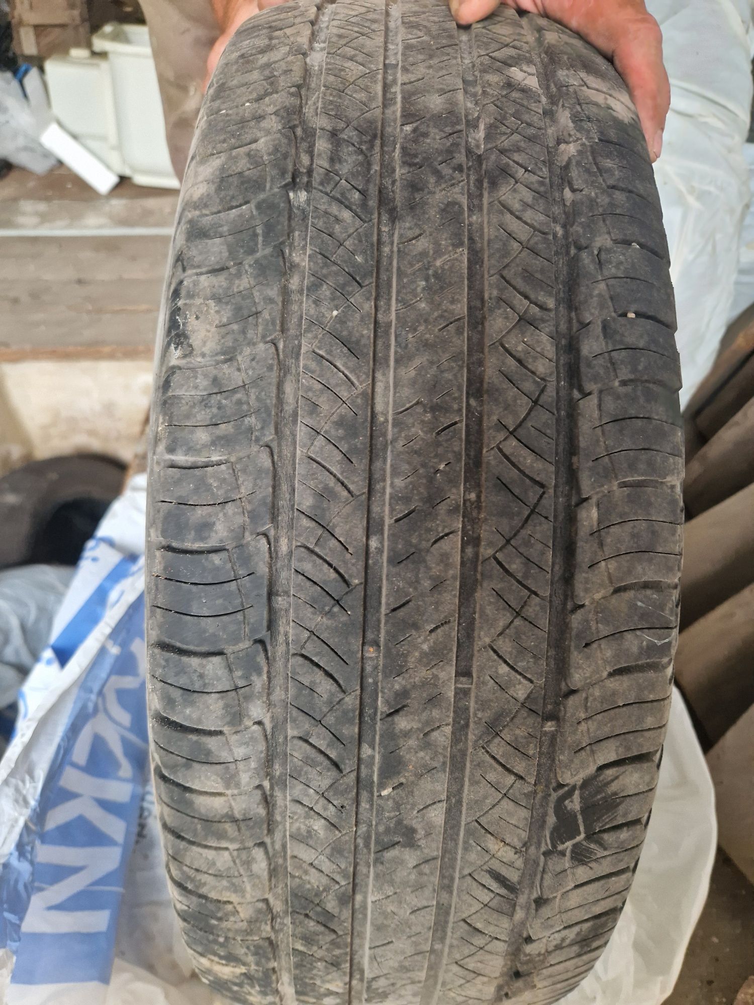 Шини Michelin 215/65 R16 Latitude TourHP