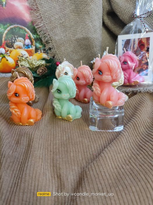 Свічка конячка, кінь . Новий рік. Різдво. Свечи. Восковые. Шишки гном,