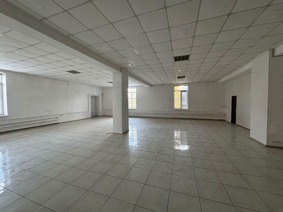 Здам в оренду велике приміщення проспект Науки