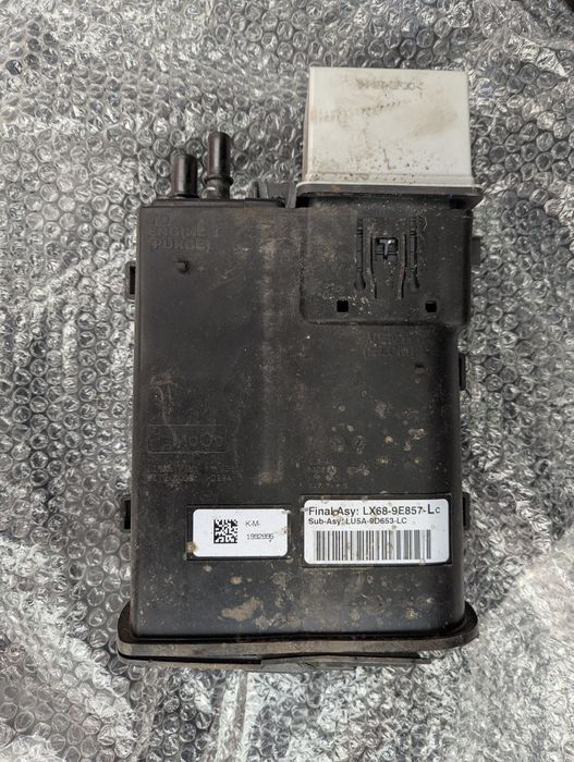 LX689E857LC Адсорбер Ford Escape Hybrid 2.5