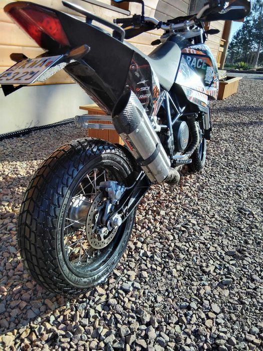 KTM 690 SM supermoto
