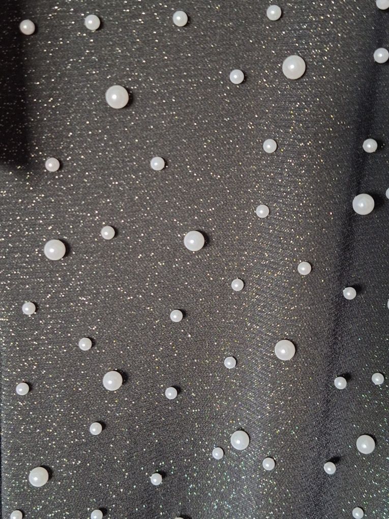 Calças/ leggins pretas brilhantes com pérolas