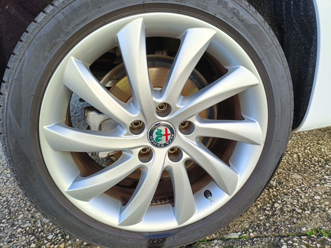 Alfa Romeo Giulietta JTDM 1.6cc, 120 CV Diesel, venda urgente.