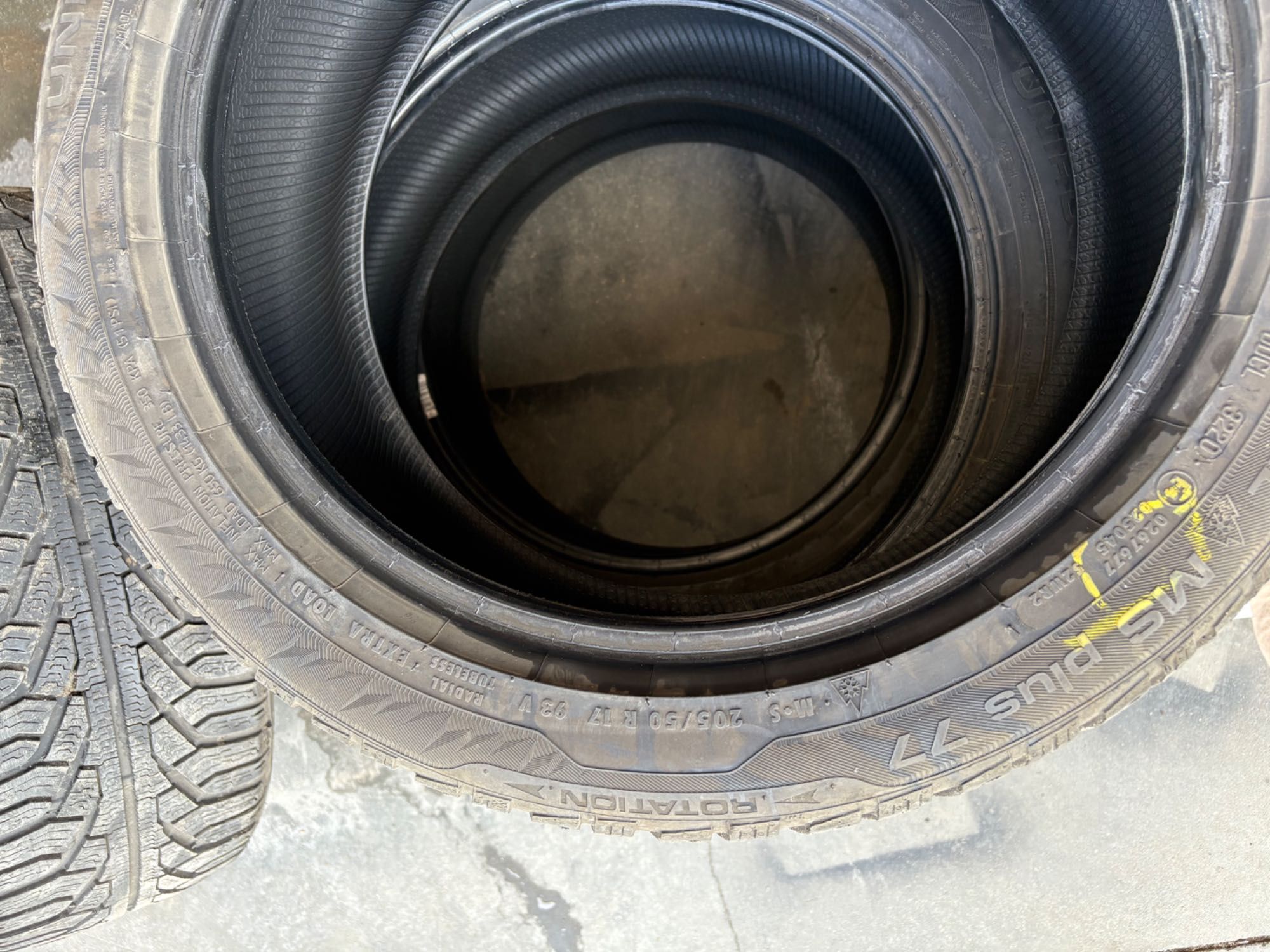 Opony uniroyal 205/50 R 17