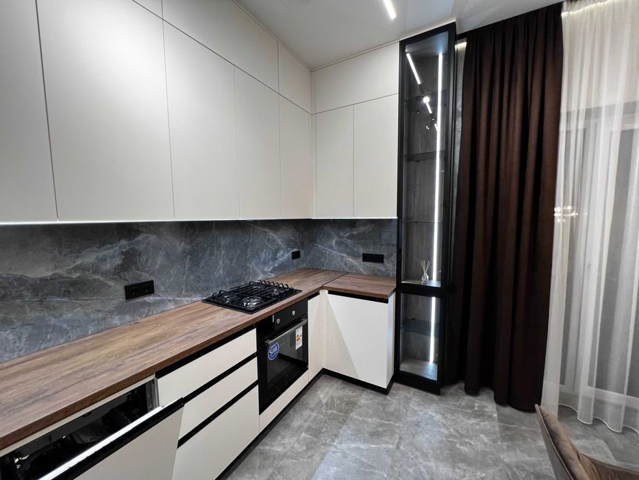 крутий ремонт плюс меблі та техніка, без %, у Ворзелі