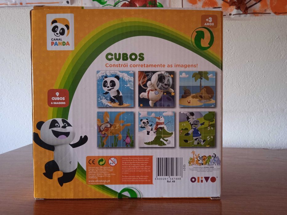 Puzzle em cubos do panda