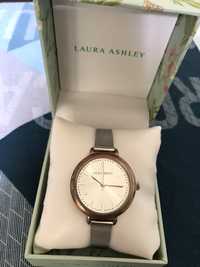 Часы Laura Ashley Срочно, 299