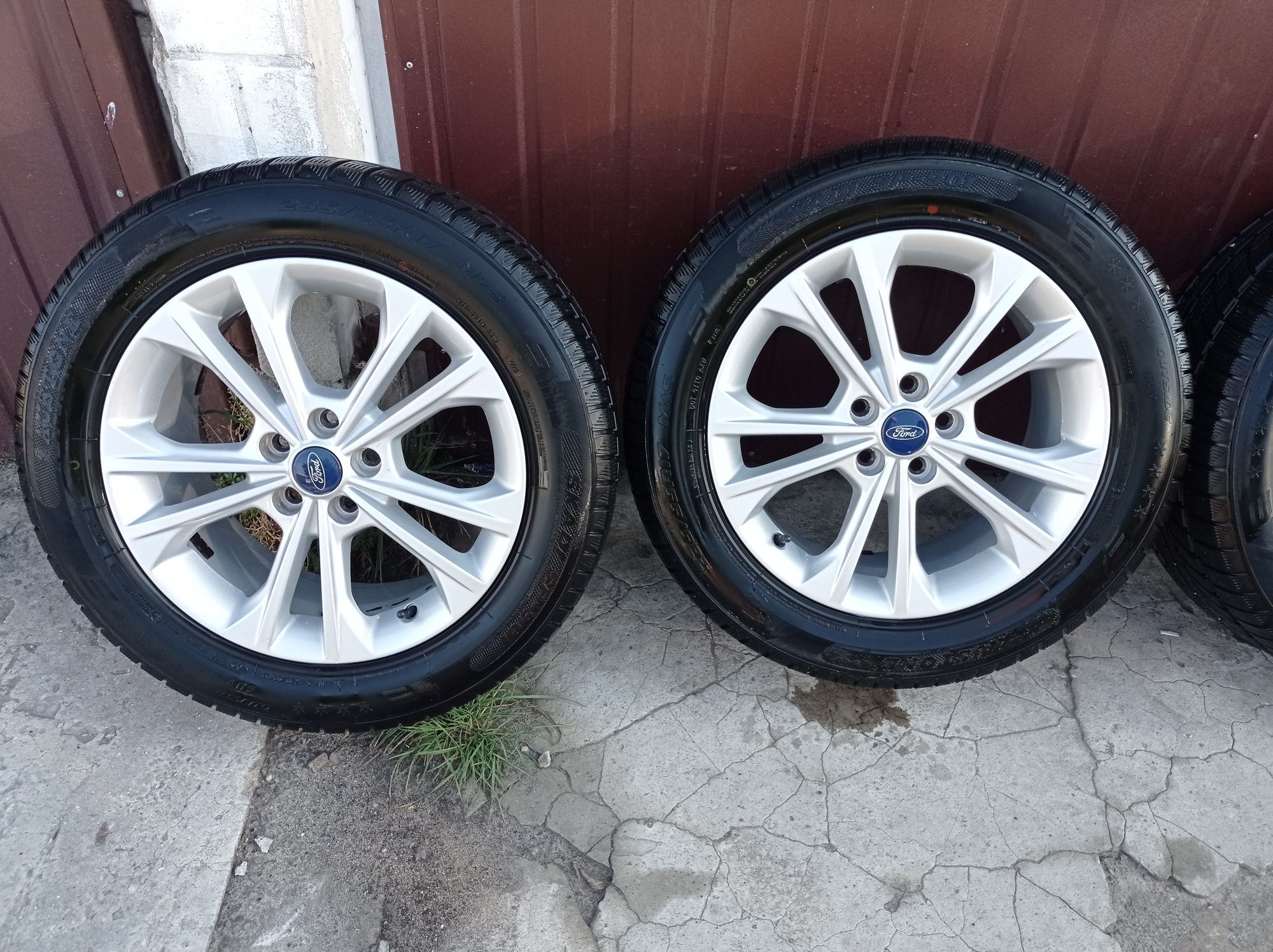 Koła Felgi 17 5x108 Opony zimowe  235/55/17 z 2020r 6-7mm