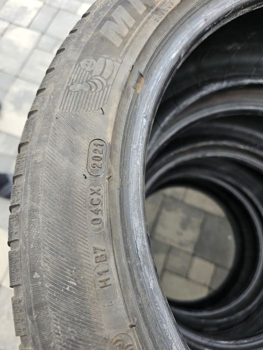Opony wielosezonowe Michelin crossclimate 2  245/45R18