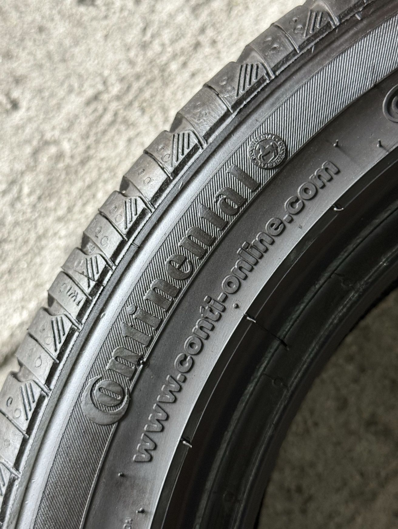 Pneus 175/55r15 Continental ContiEcoContact 3 com 85% piso