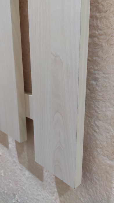 Вішалка настінна в передпокій, вішак