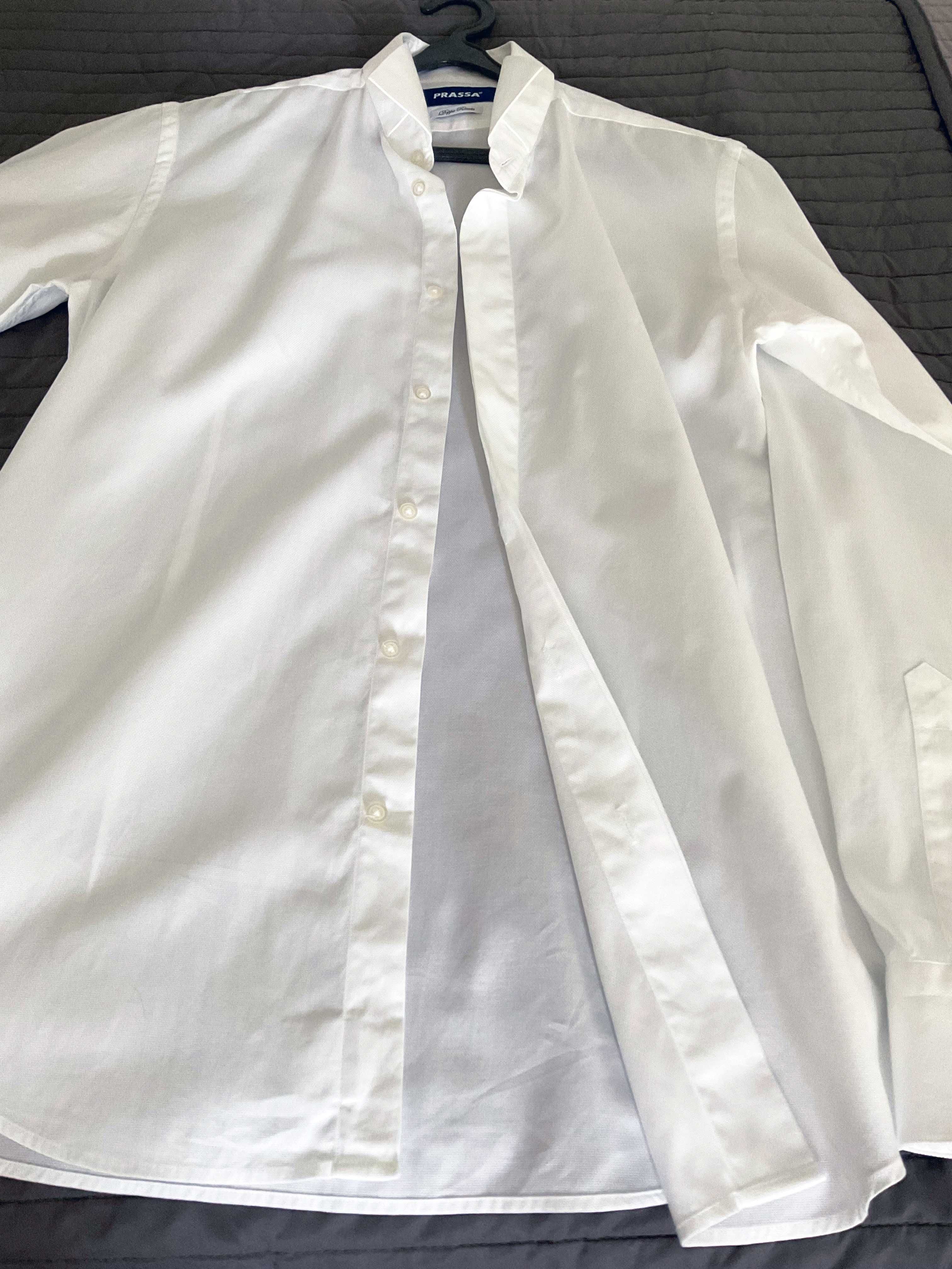 Camisa de cerimónia branca com gola quebrada