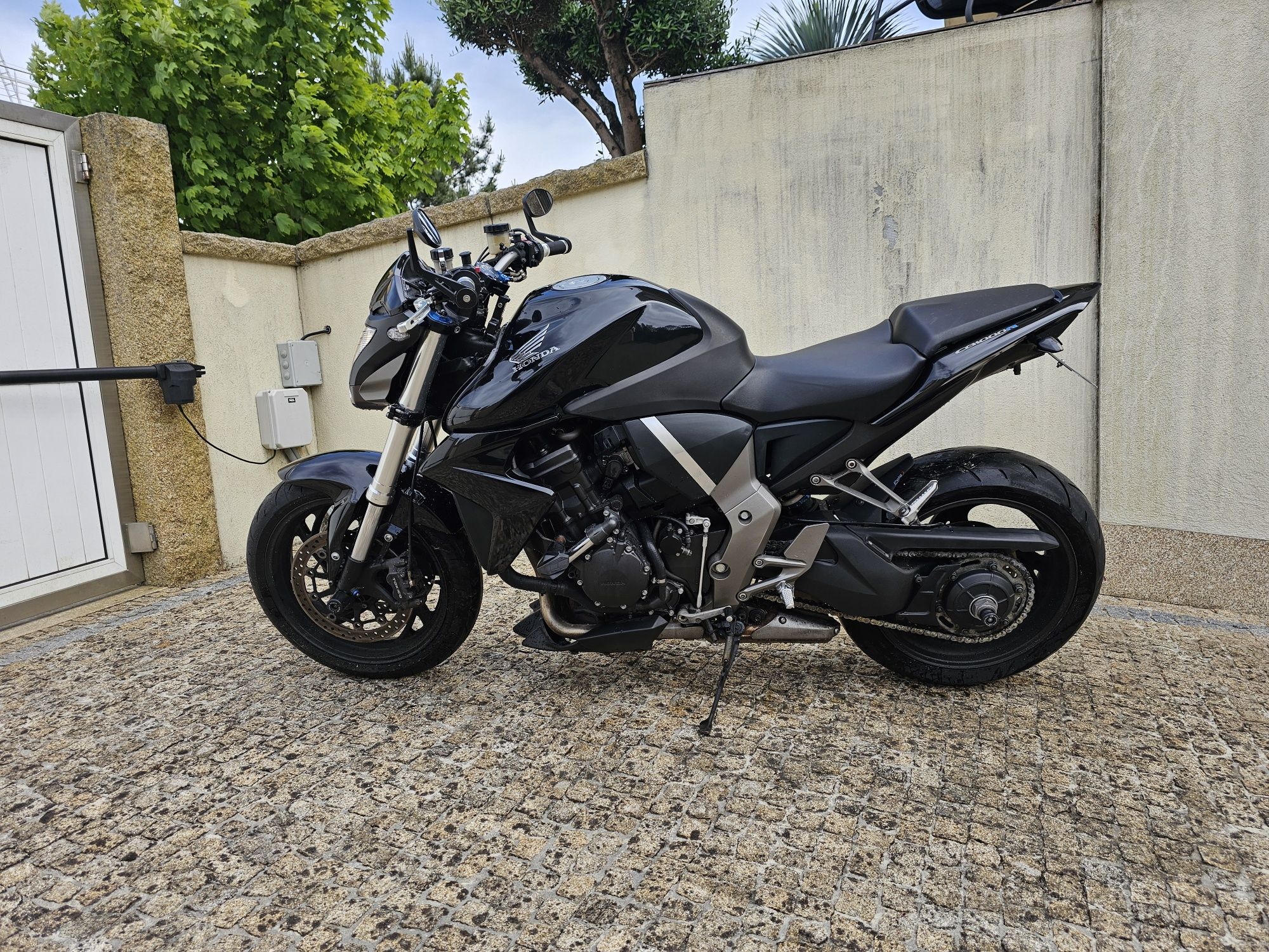 Honda CB 1000R ( SC60 )