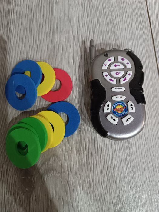 Робот на пульті управління