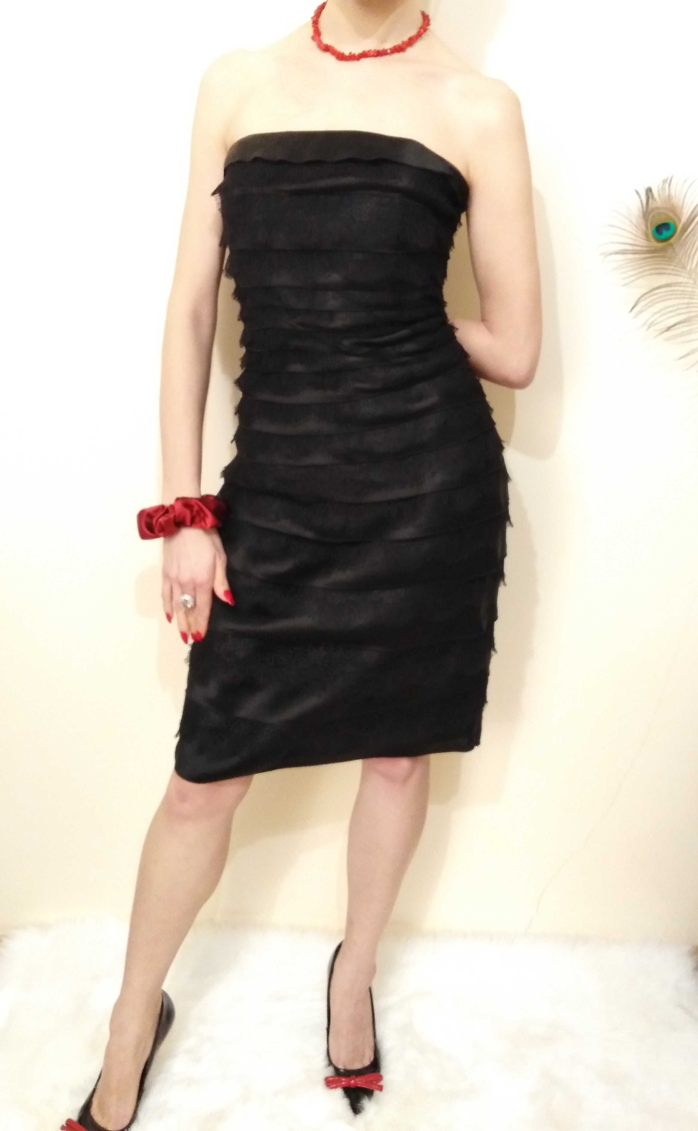 Calvin Klein Jedwabna sukienka z czarną koronką Silk lace black dress