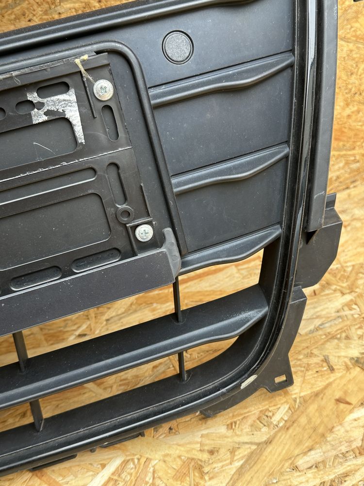 AUDI A4 S4 B8 LIFT SLINE PDC Grill atrapa zderzaka przód czujniki pdc