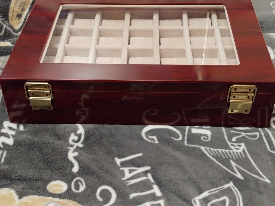 Большой кейс/шкатулка для хранения наручных часов 45х32х10 см