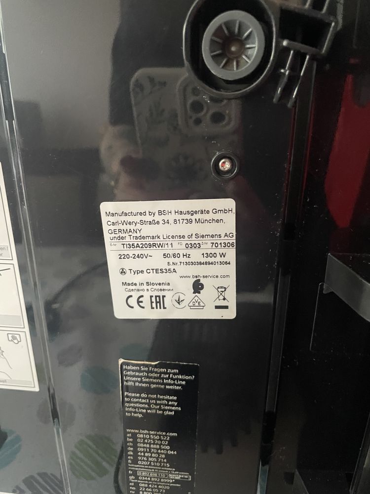 Ekspres Siemens EQ300 TF301E19