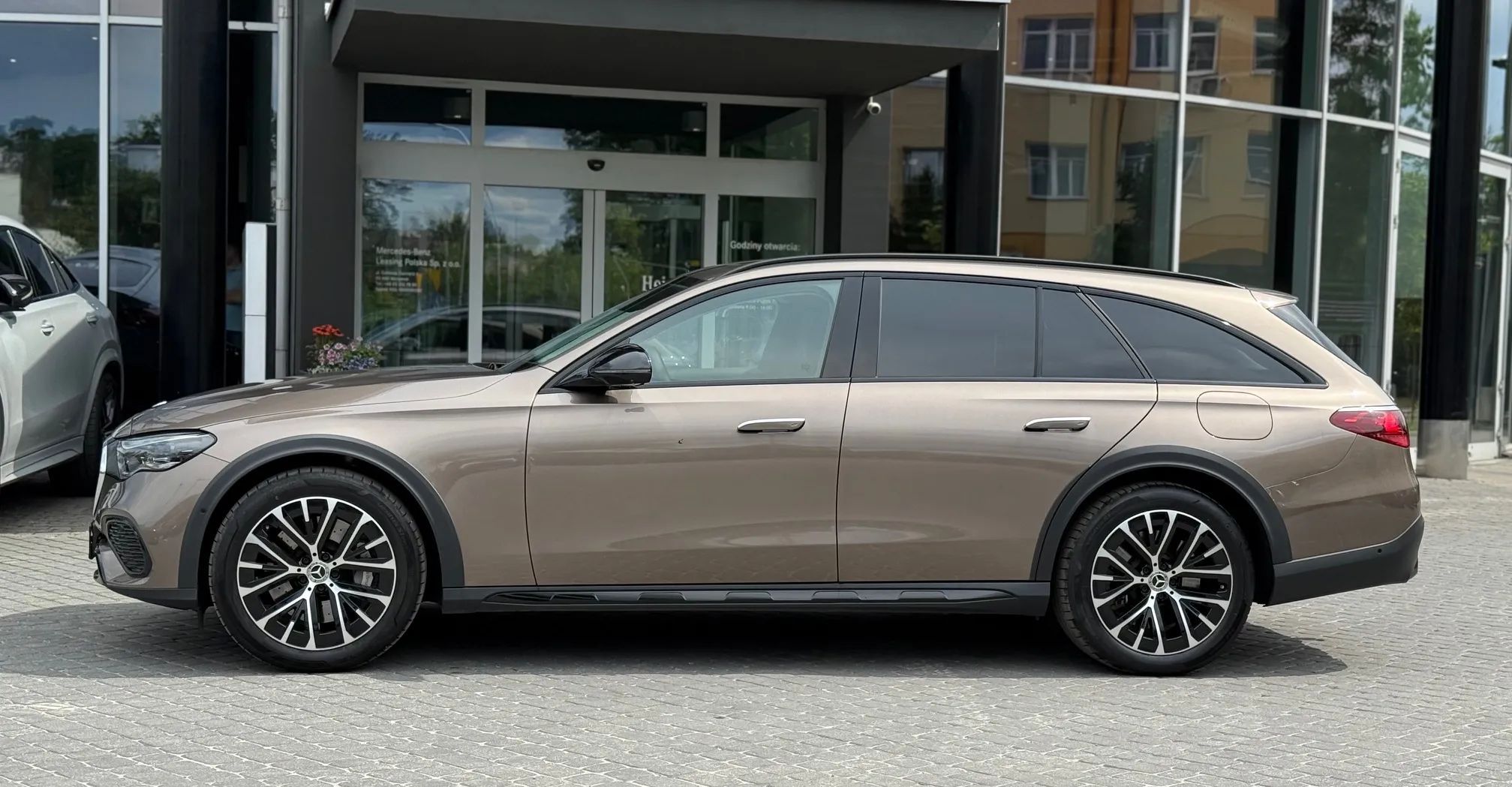Mercedes-Benz Klasa E E300de 4MATIC All-terrain - Premium - Hak - 313KM