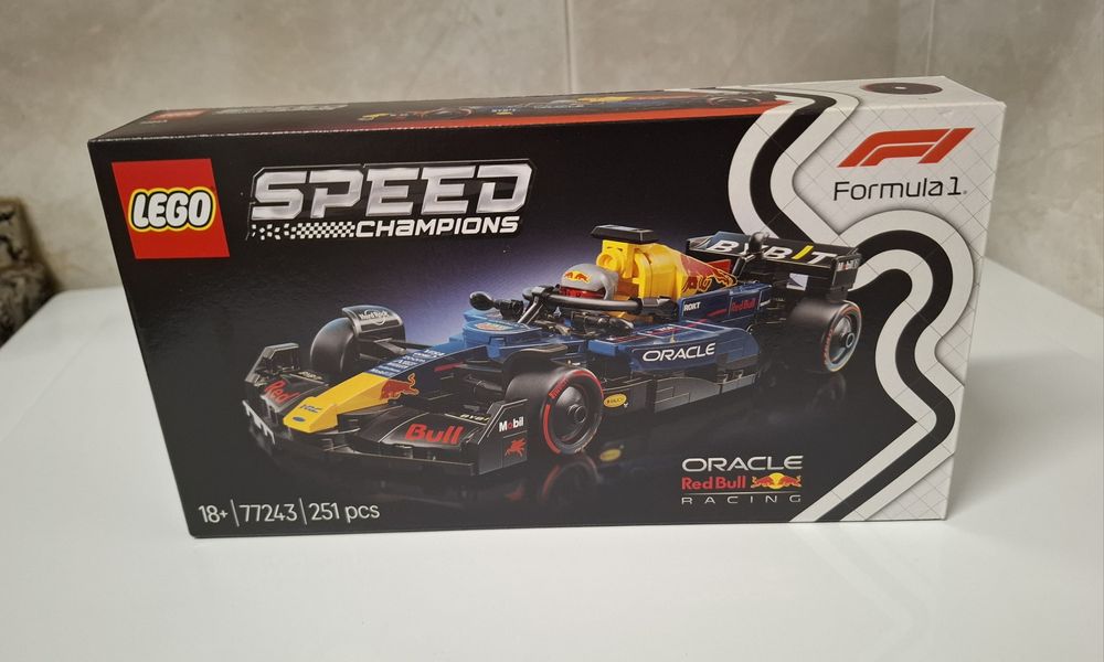 LEGO Speed Champions - Oracle Red Bull Racing Fórmula 1.