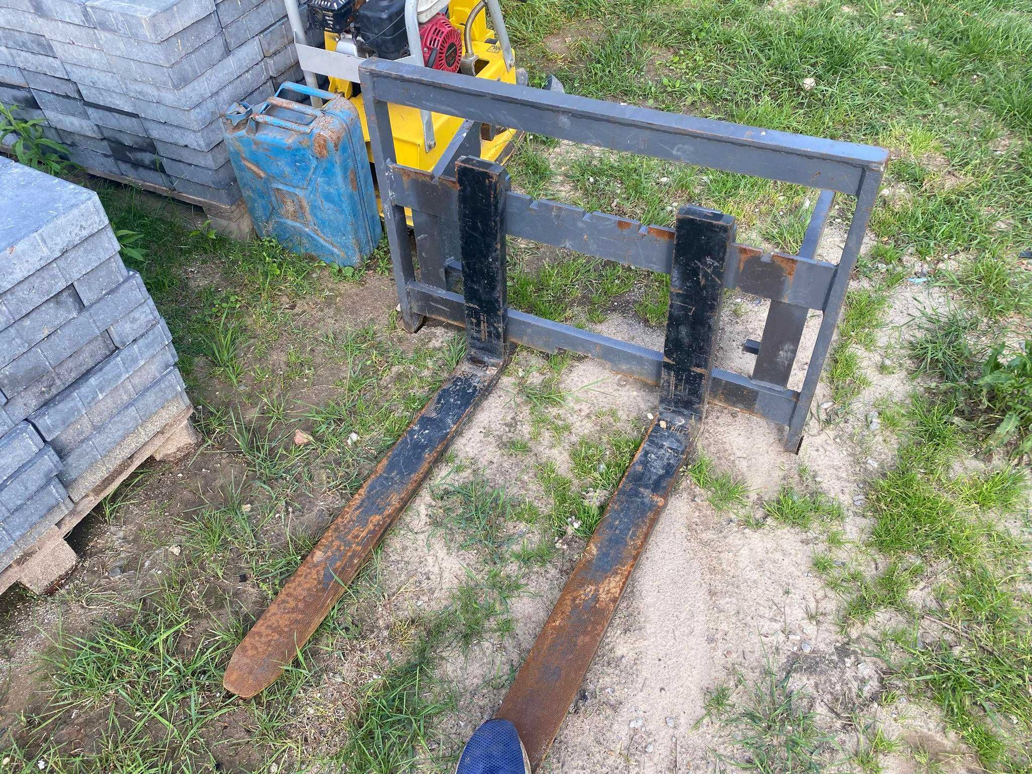 Kingway 811 Mini ładowarka rolnicza udźwig 1000kg 4x4 Jak Nowa Okazja