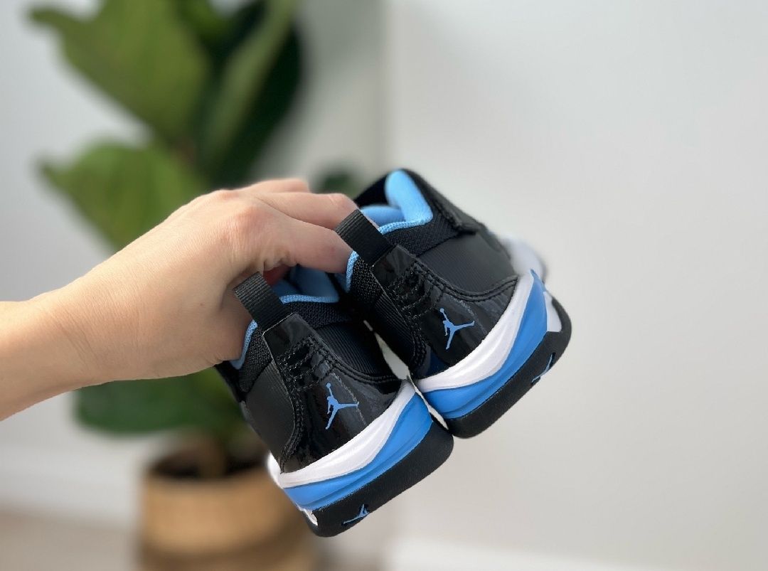 Дитячі оригінальні хайтопи Nike Jordan 27,5р.