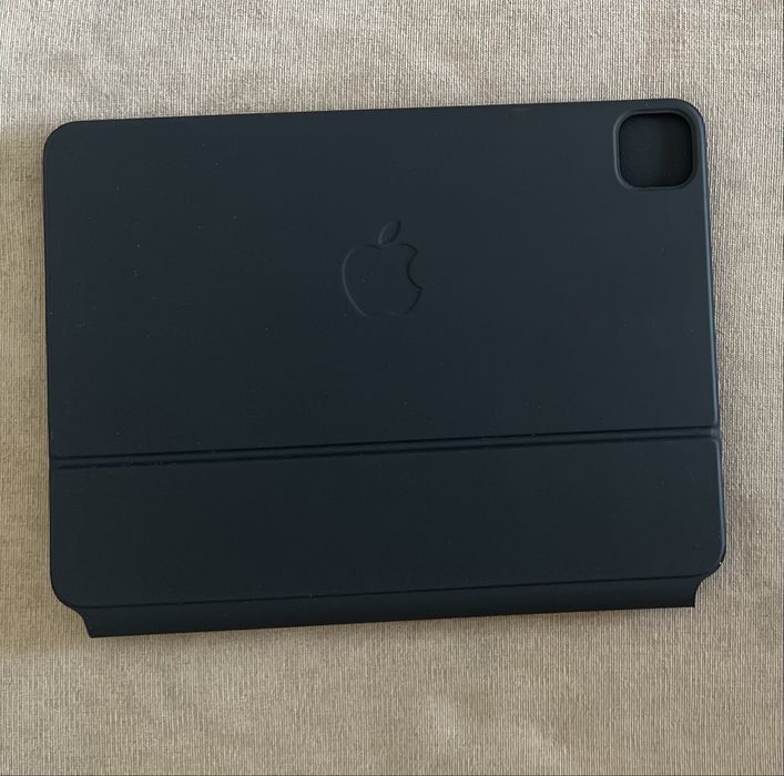 Tablet iPad Air 11” 2024, 256GB Szary + Klawiatura Magic + Rysik Pro