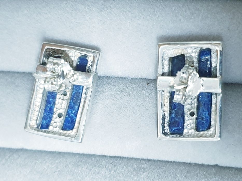 Invulgares brincos vintage em prata com ouro e pedras preciosas