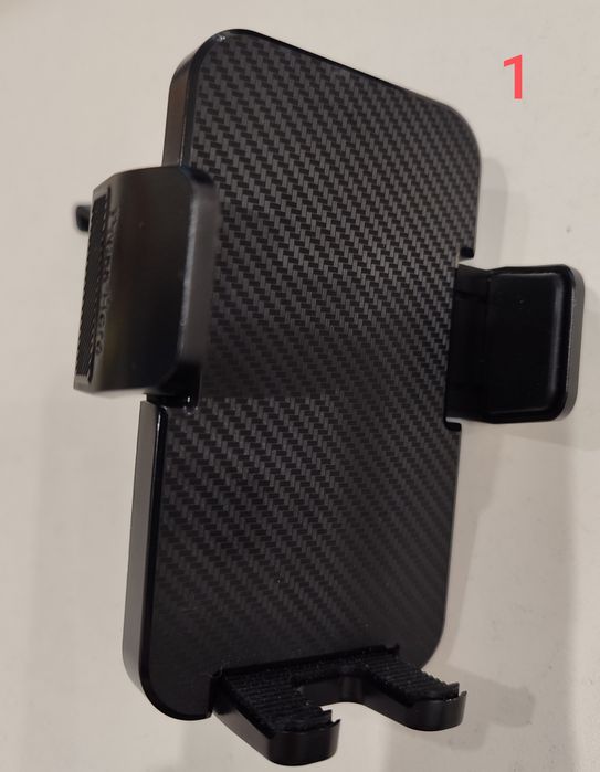 Тримач для телефону в авто