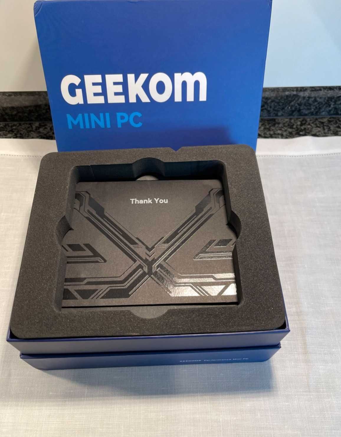 GEEKOM Mini PC (Мини ПК) i5-8259U, 16GB/512GB