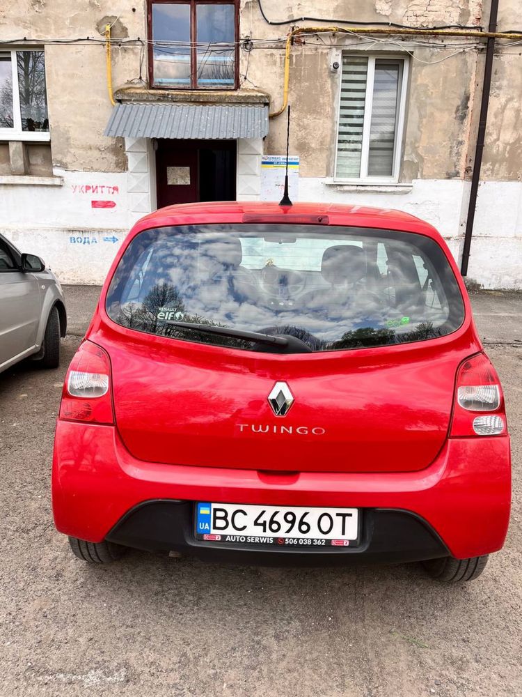 Renault Twingo 2009 рік 1.2л