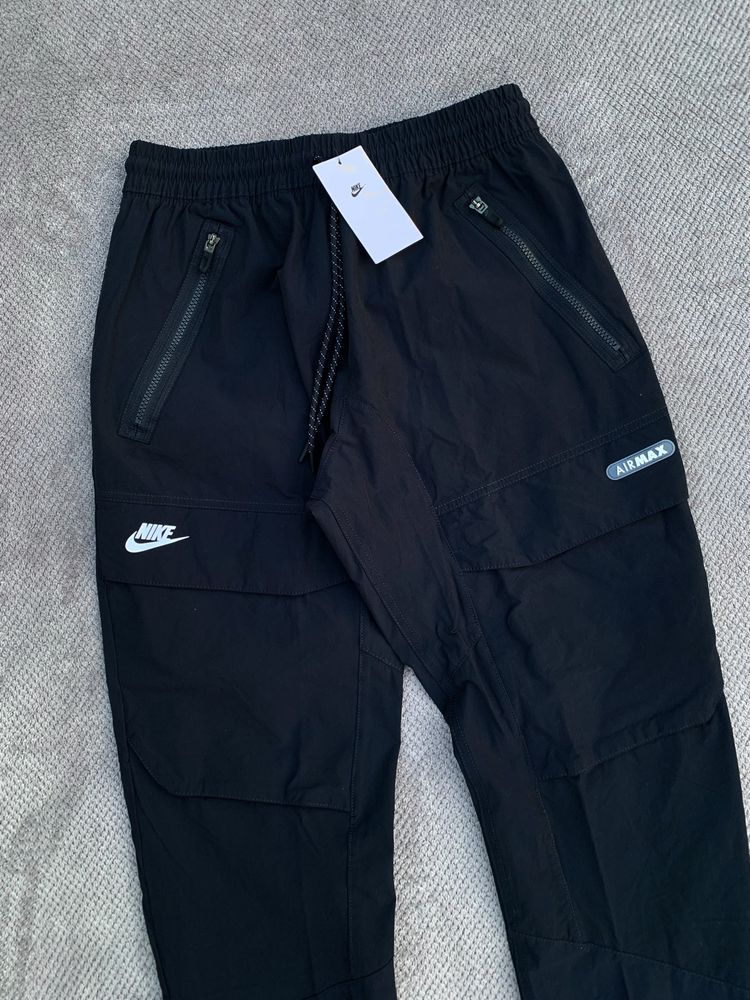 Nike Air Max WVN Cargo Pants BLK/WHT Size:M нейлонові карго штани нові