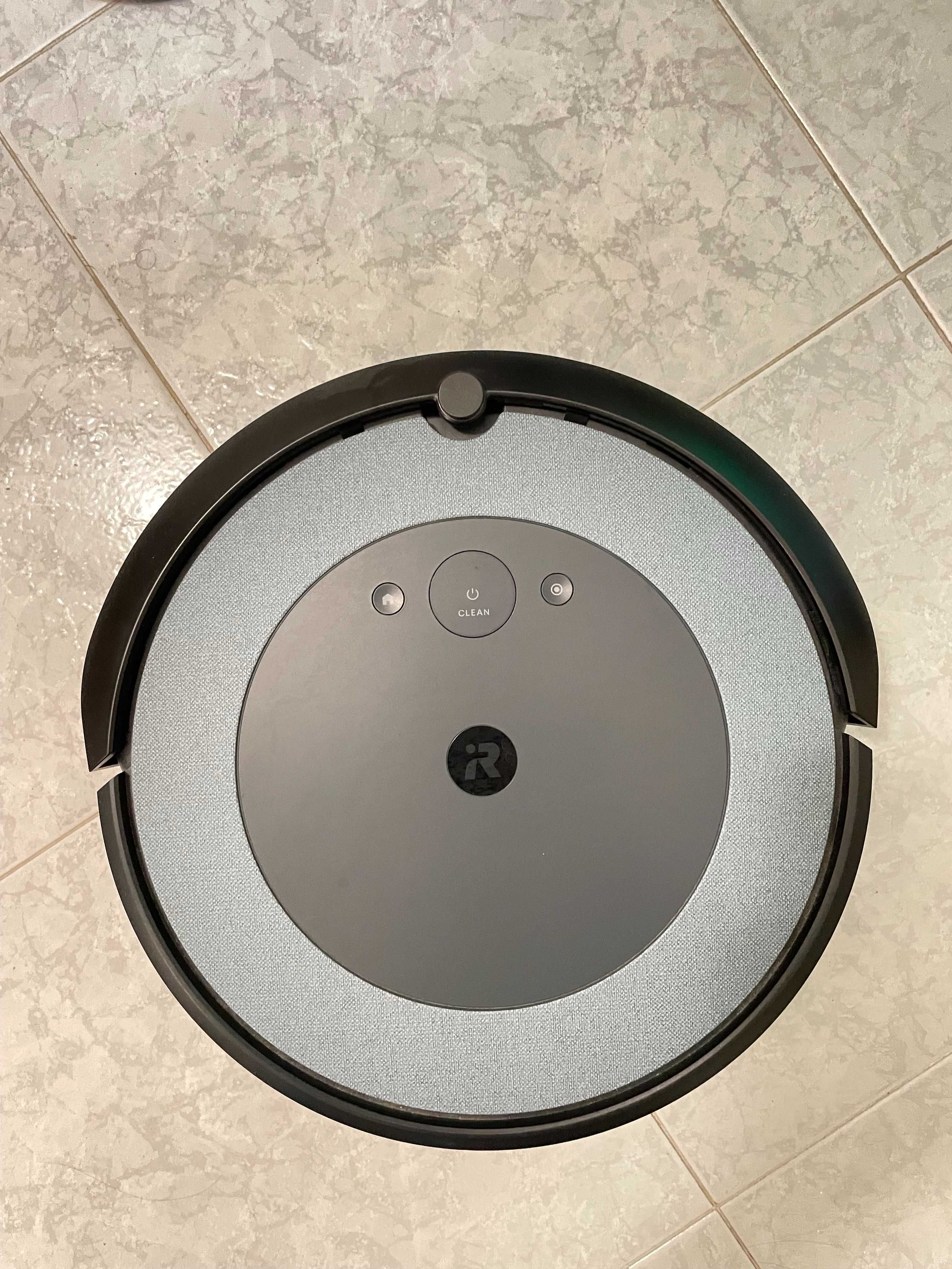 iRobot Roomba i5+ com esvaziamento automático e garantia