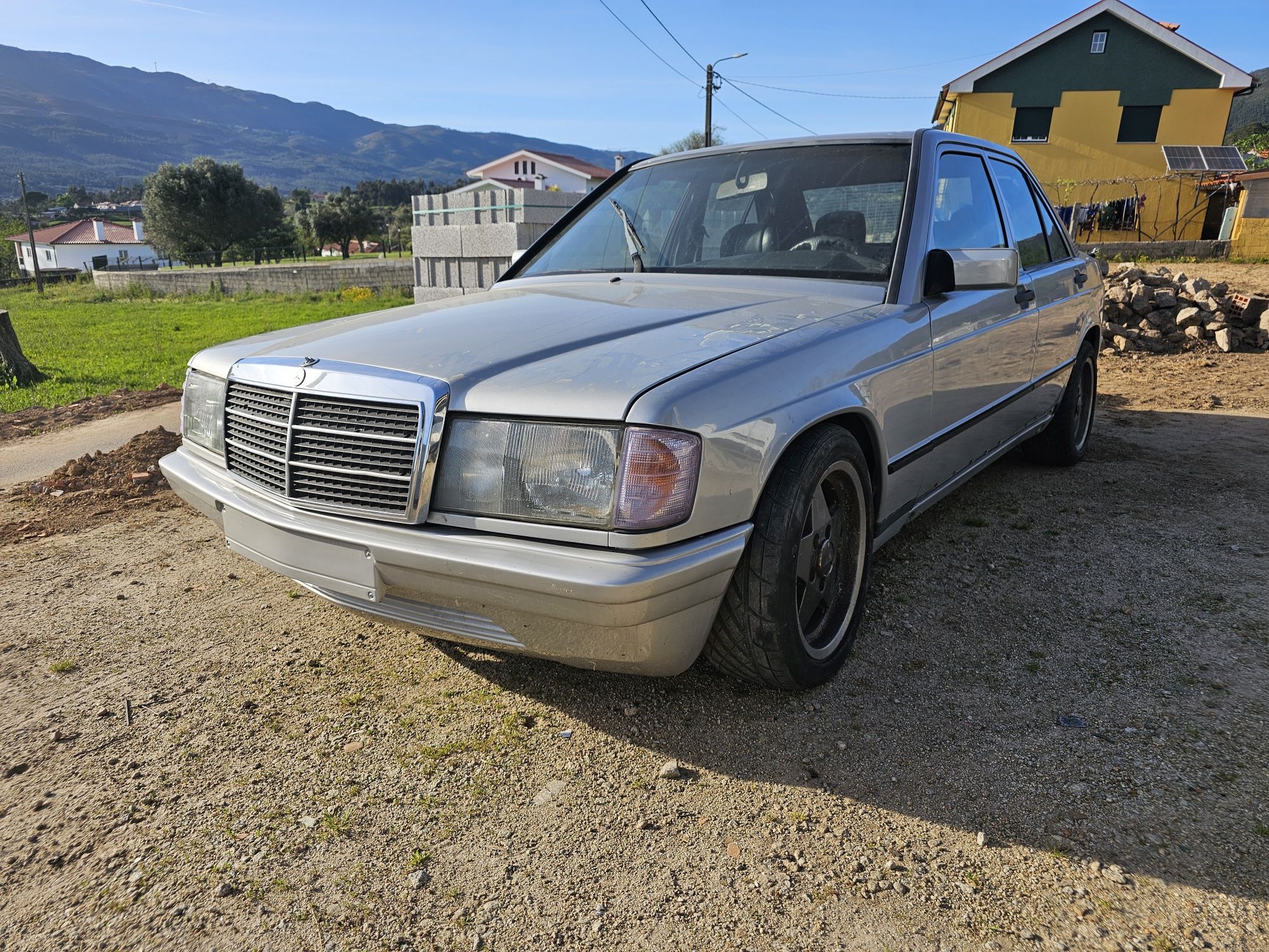 Mercedes-Benz 190 (W201) ás peças