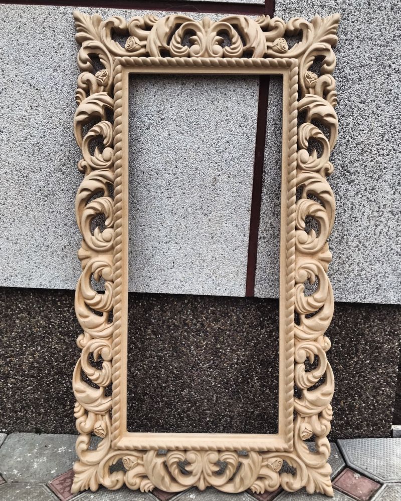 Різьблена дерев’яна рама для дзеркала чи картин розміром 920х570