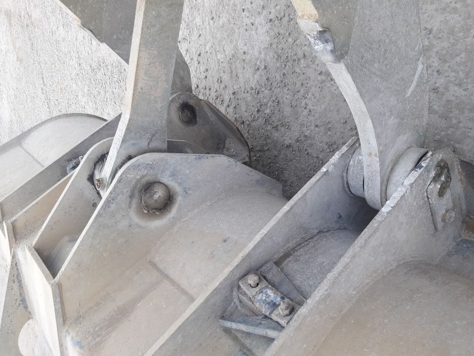 Продам Фронтальный погрузчик ОБМЕН.