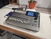 Студія звукозапису AKAI DPS16