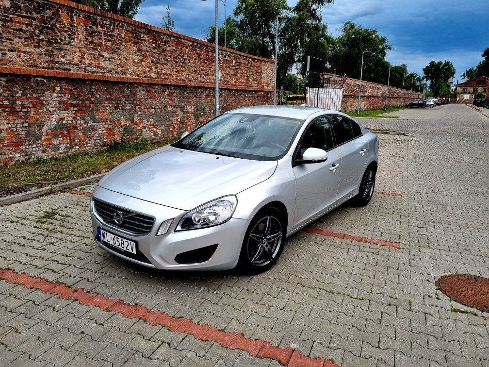 Volvo S60 2.0 136KM  2013 rok  Film