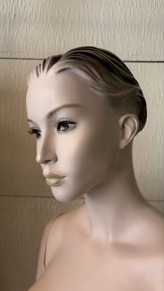 Manequim Feminino