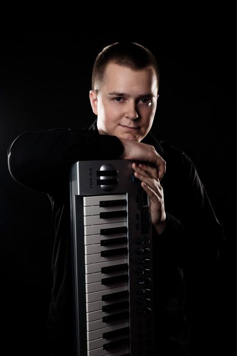 Nauka gry na pianinie, akordeonie , keyboardzie | Radom