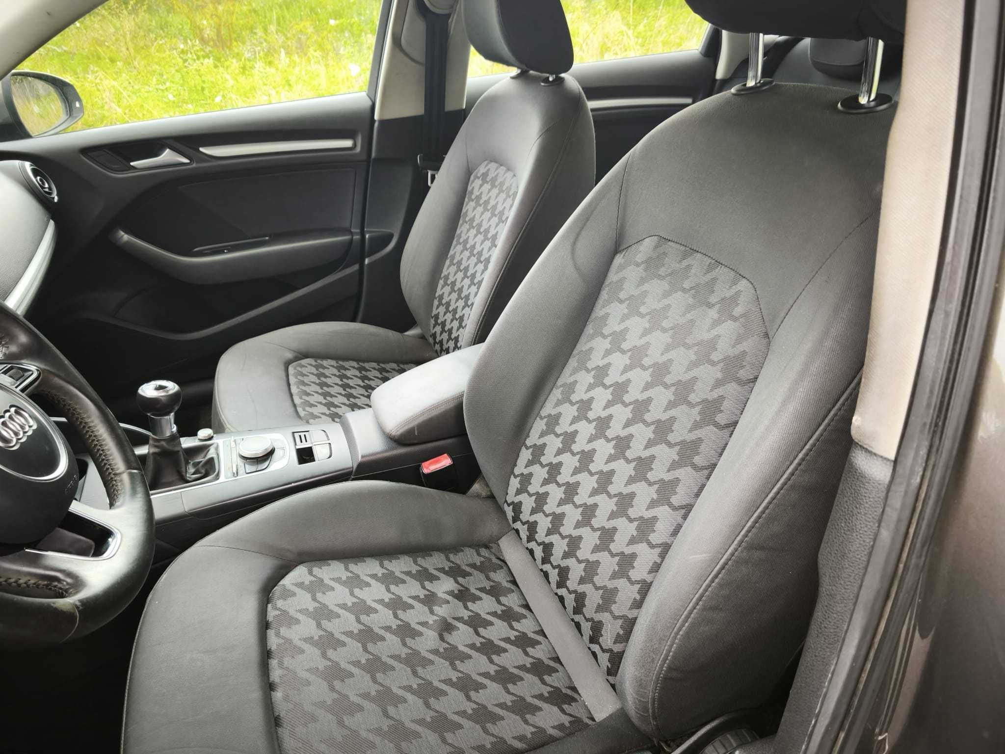 Audi a3 sportback 1.6tdi 110cv look rs3 2015