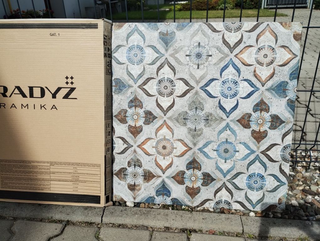 Płytka gresowa Darkside Pattern Paradyż. 60x60 x08.