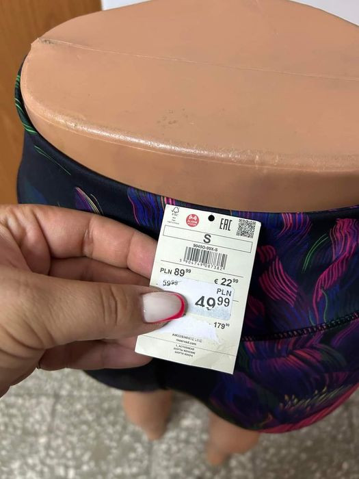 Nowe kolarki damskie sportowe sport XS/S Reserved kolorowe kwiaty spod