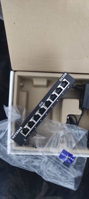 коммутатор, switch NETGEAR GS308-300uks с 8 портами Gigabit