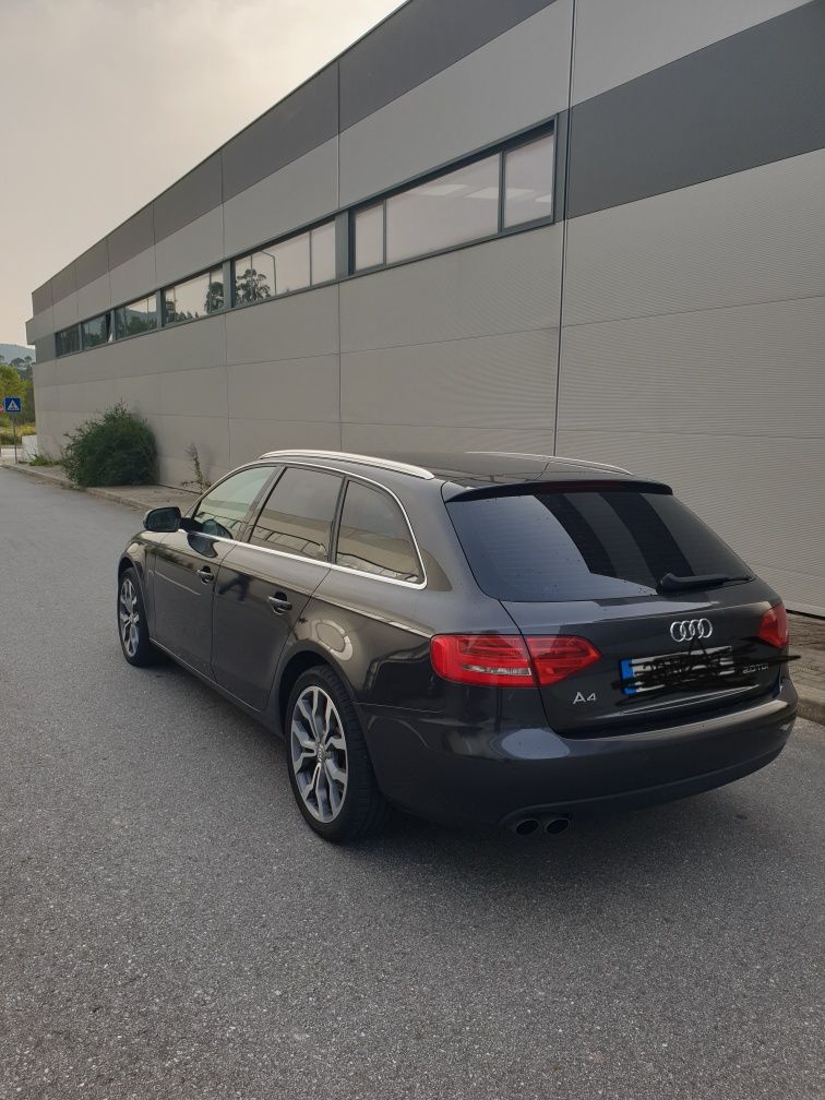 Audi A4 2.0 TDI SLine