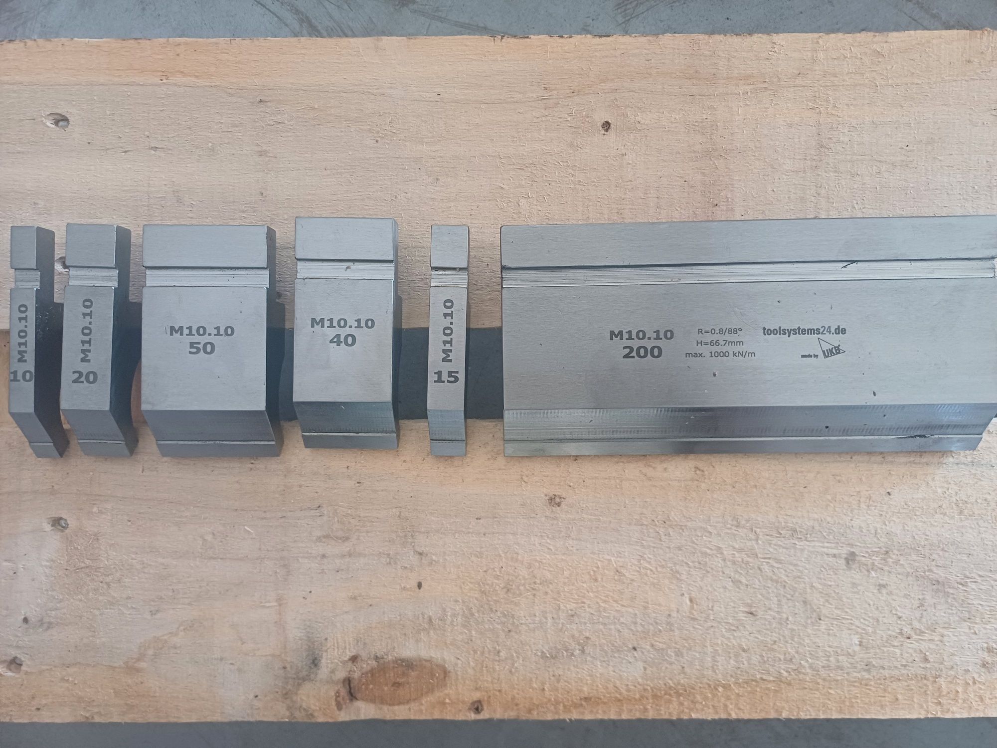 Prasa krawędziowa Amada HFT 130-3